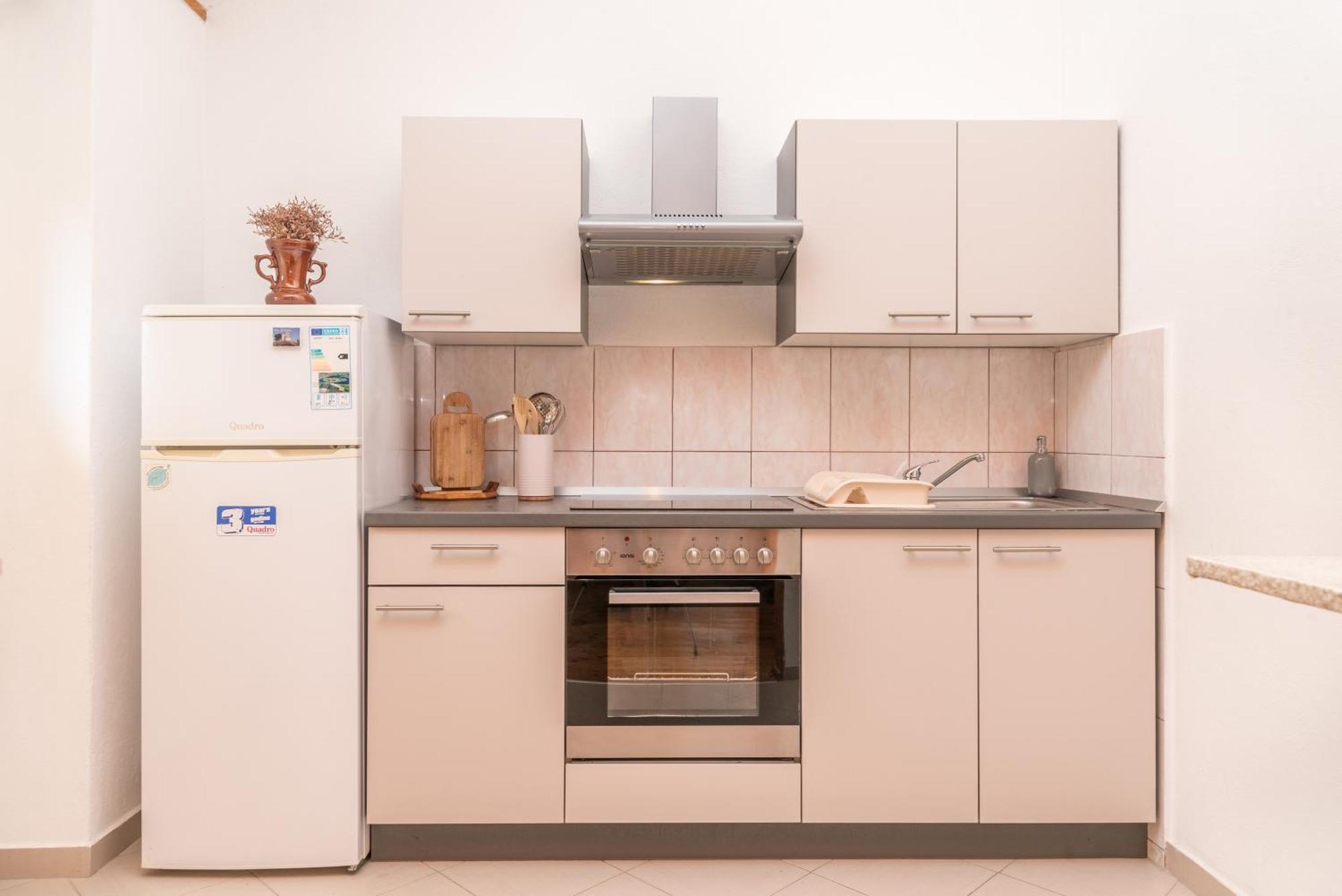 Apartmani Danijel Нин Экстерьер фото