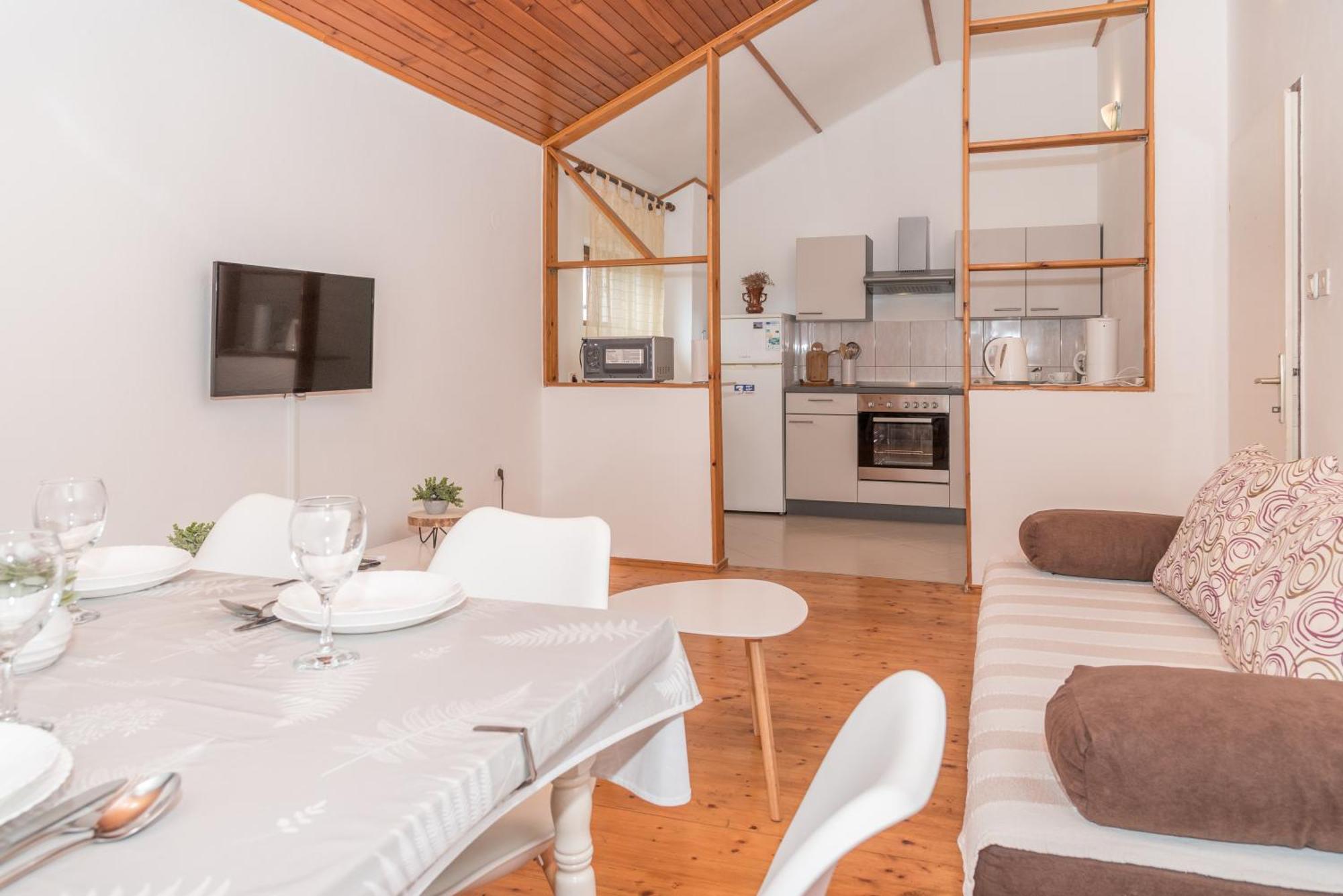 Apartmani Danijel Нин Экстерьер фото