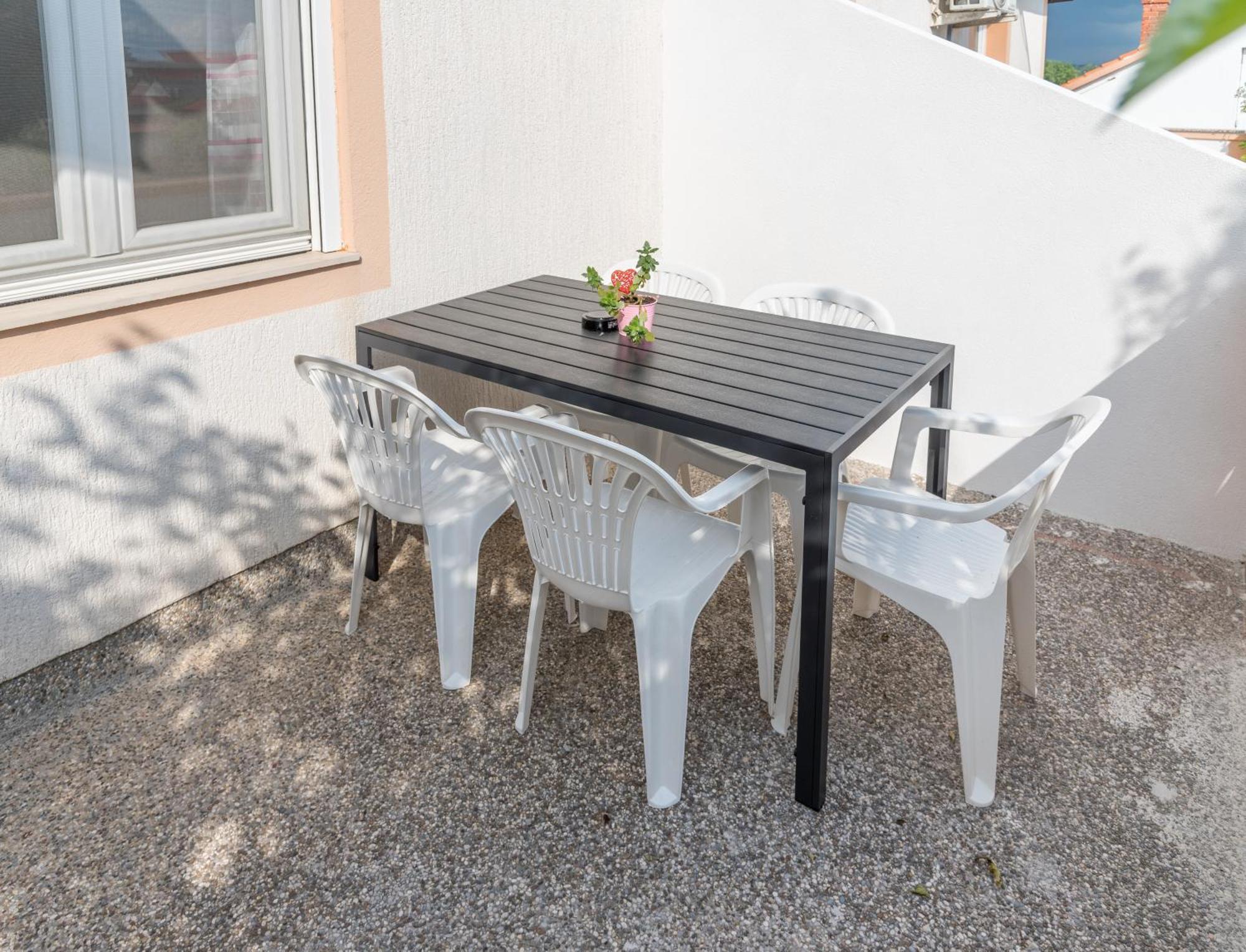 Apartmani Danijel Нин Экстерьер фото