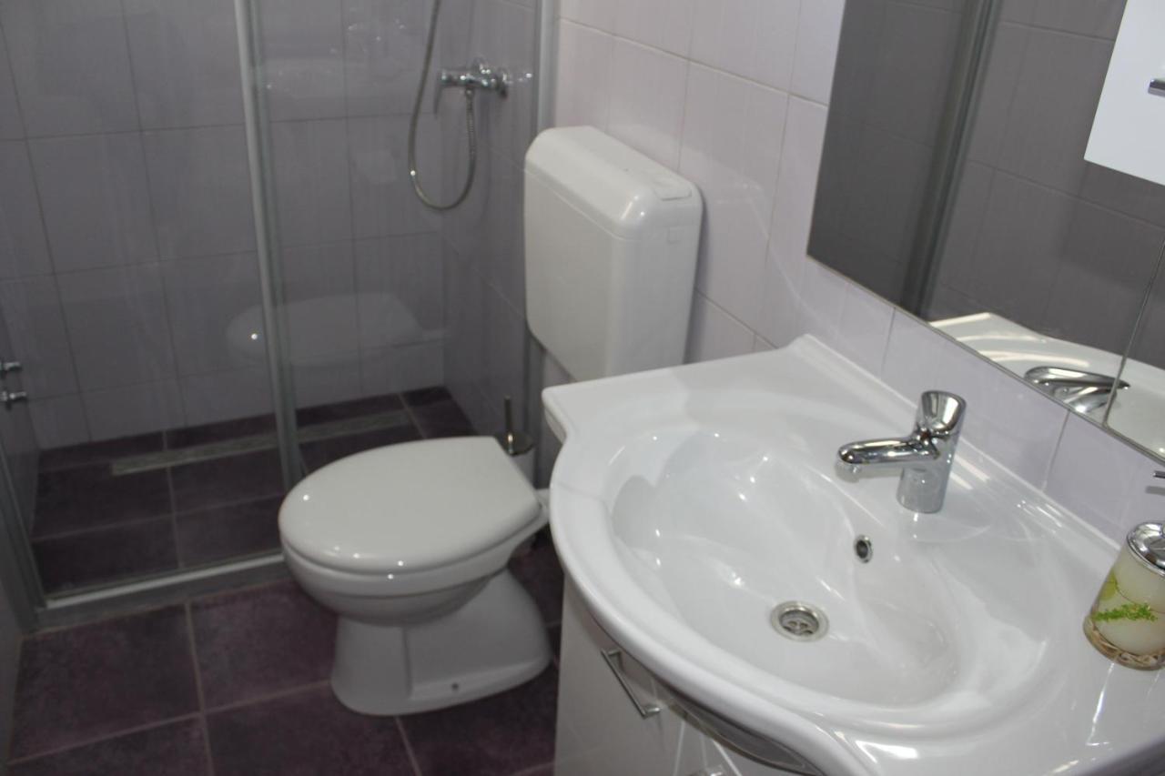 Apartmani Danijel Нин Экстерьер фото