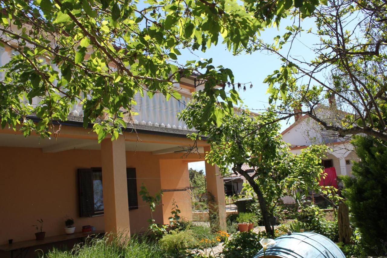 Apartmani Danijel Нин Экстерьер фото