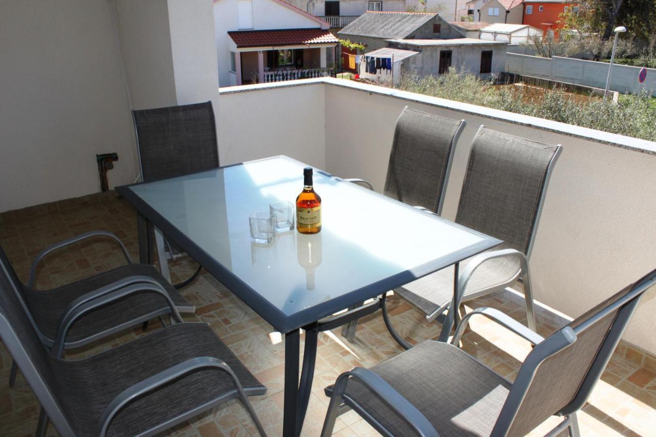 Apartmani Danijel Нин Экстерьер фото